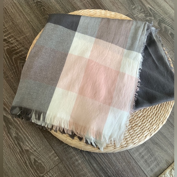 Tasteful versatile cotton Scarf Grey/White/pink - Picture 5 of 6